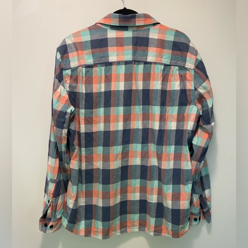L.L. Bean Women’s Flannel - Picture 4 of 5
